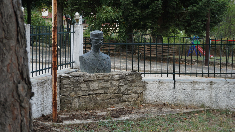 Μνημείο Μακεδονομάχου (Γ. Τόμπρα;)