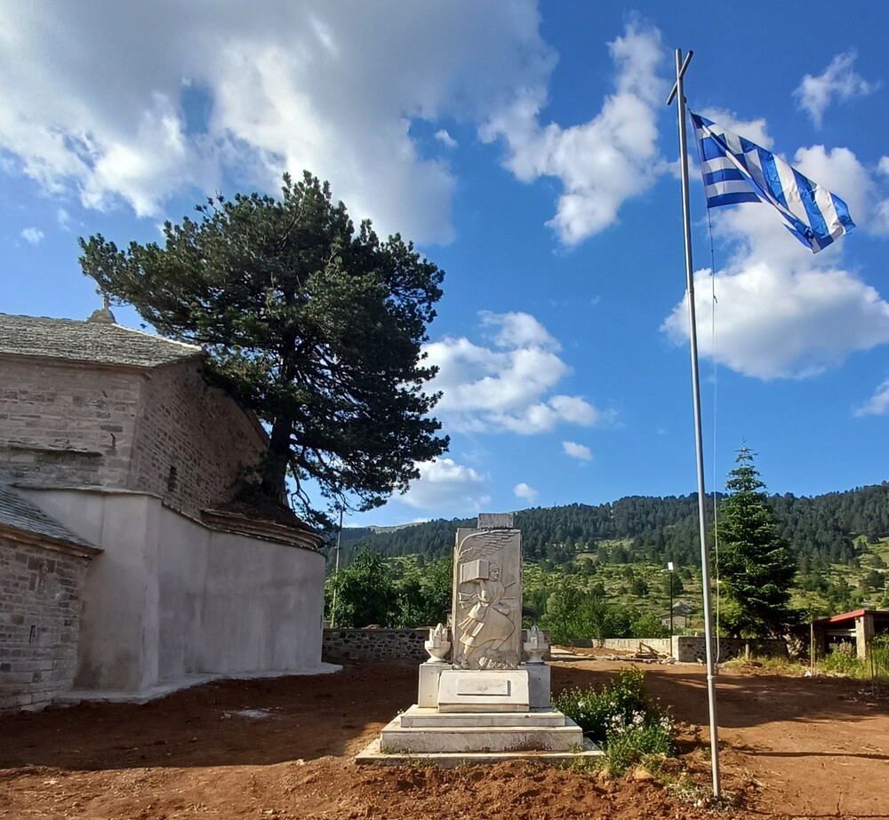 Μνημείο Πεσόντων. Σαμαρίνα, Γρεβενά