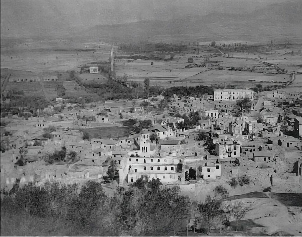 Τα Σέρβια σε μεταπολεμική φωτογραφία.